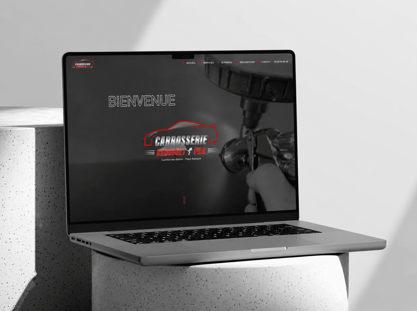Illustration de La création d'un site web ne s'arrête pas à la maquette — Superbay Studio